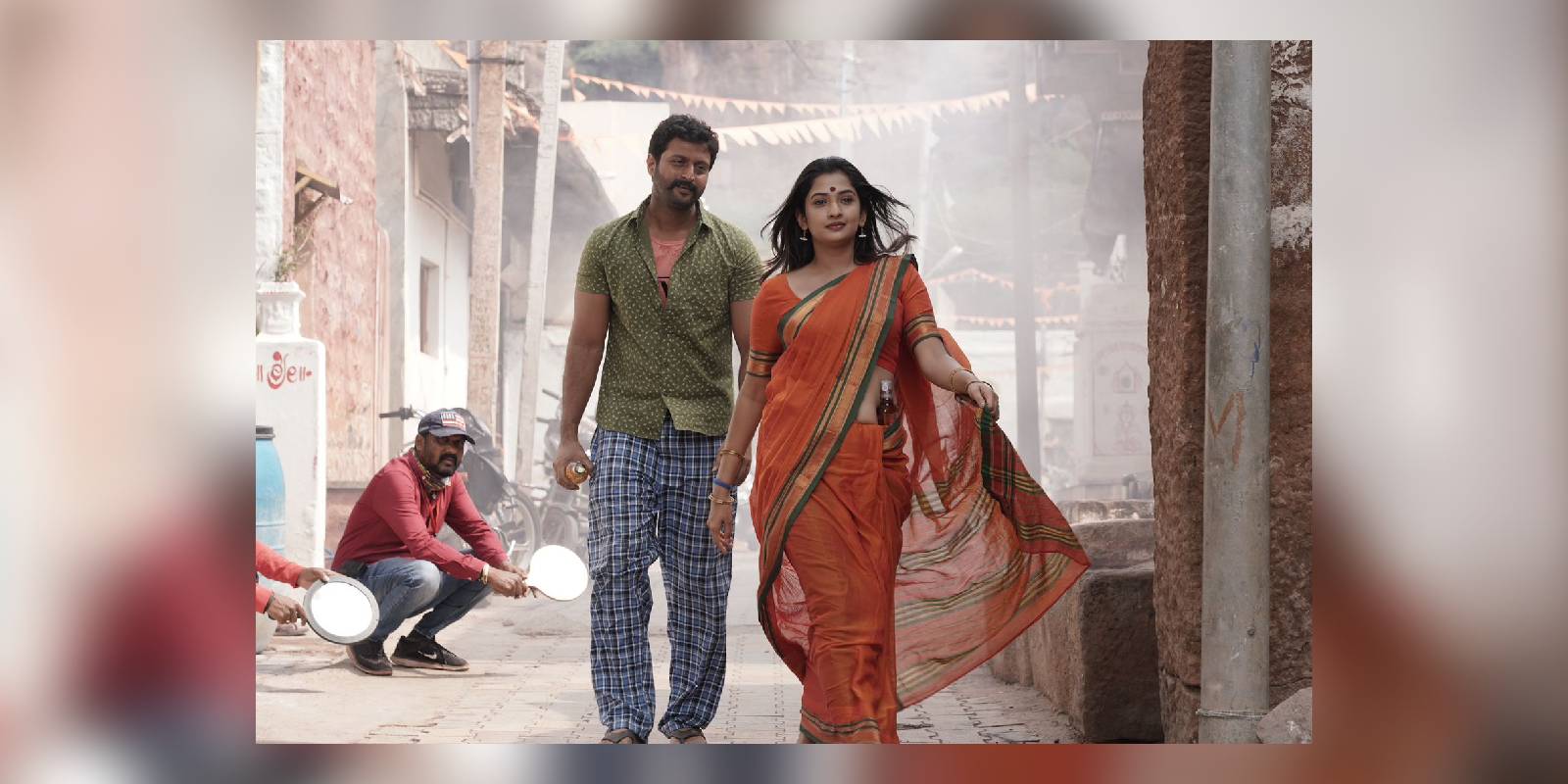 Lead pair of yogaraj bhat's Garadi