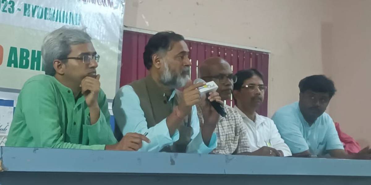 Yogendra Yadav predicts landslide victory for Congress in Telangana