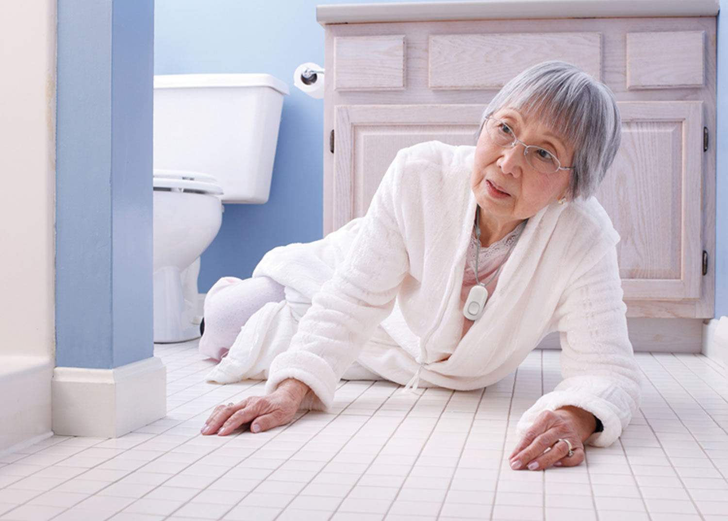 How to prevent falls in the elderly. (Wikimedia Commons)