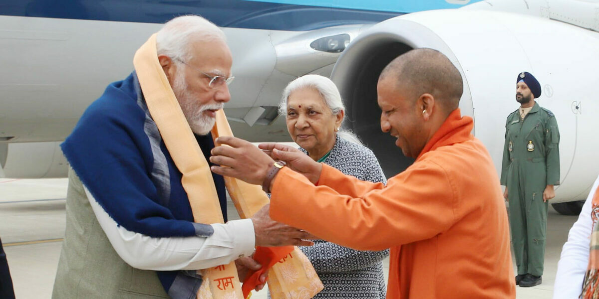 PM Modi with Yogi Adityanath