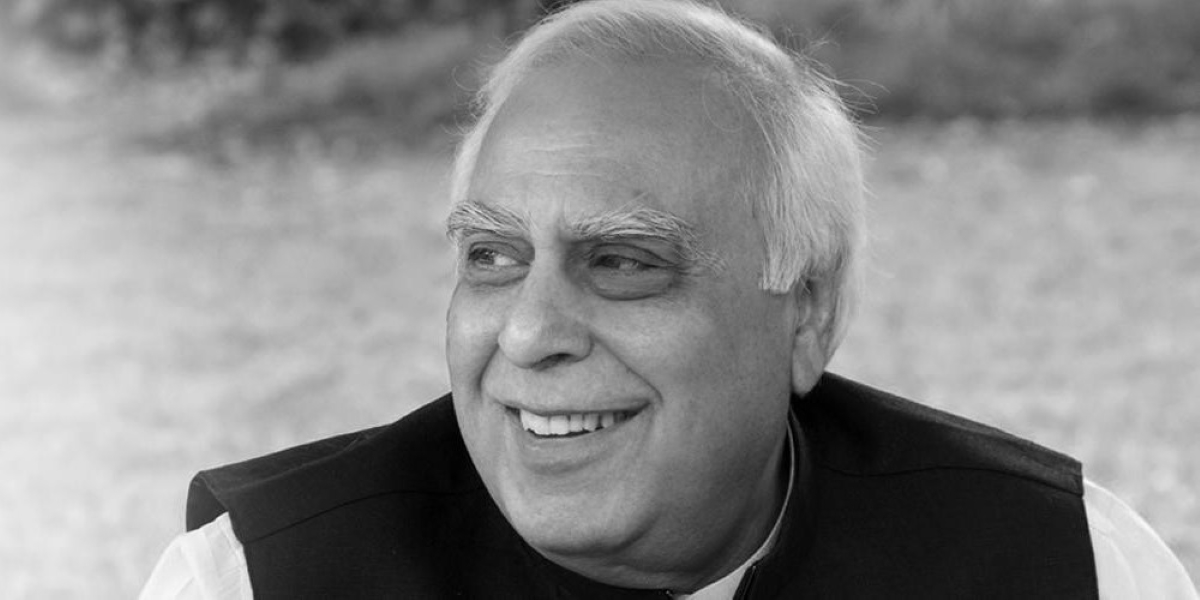 Kapil Sibal elected president of SCBA
