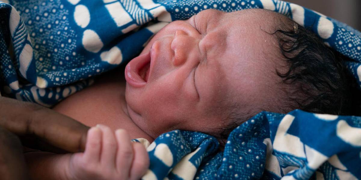 The gut microbiota in newborns plays a crucial role in shaping the infant's immune system. (Creative Commons)