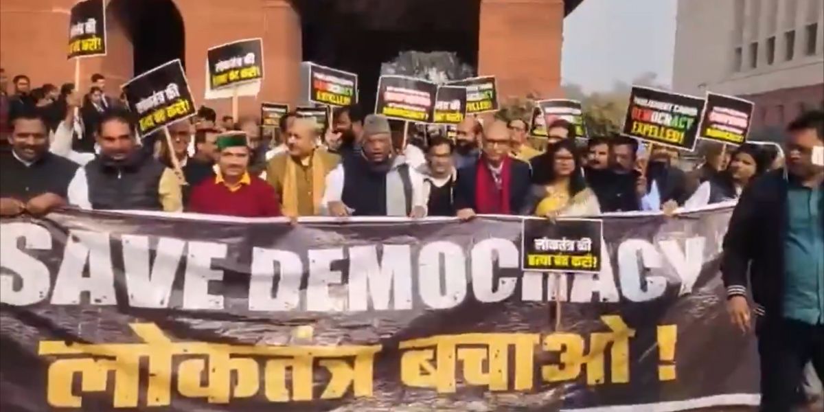 Opposition protest Parliament