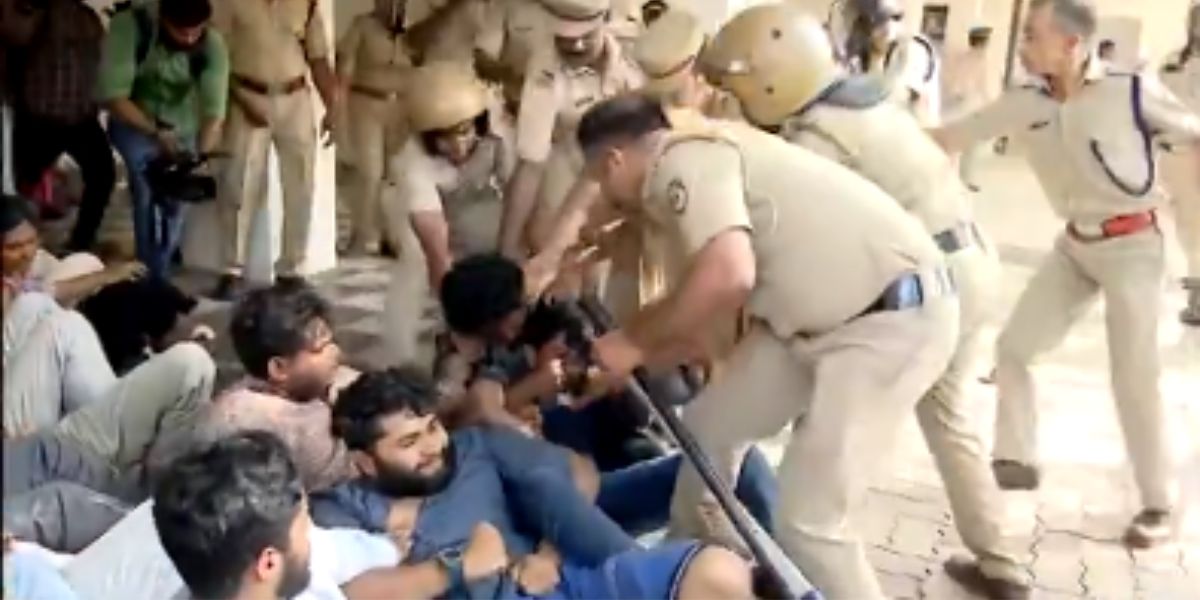 SFI protest