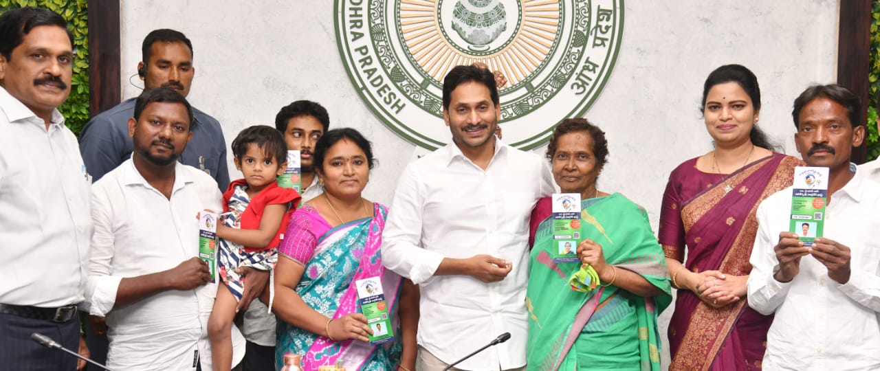 Chief Minister Jagan Mohan Reddy launching the new Aarogyasri cards. (Supplied)