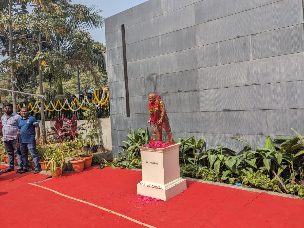 A statue of Jaipal Reddy
