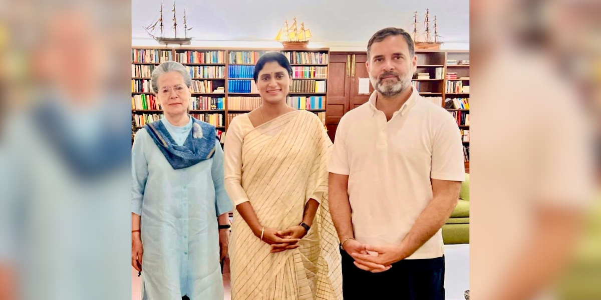 YS Sharmila met Sonia Gandhi and Rahul Gandhi at Janpath, Delhi, in September. (Supplied)