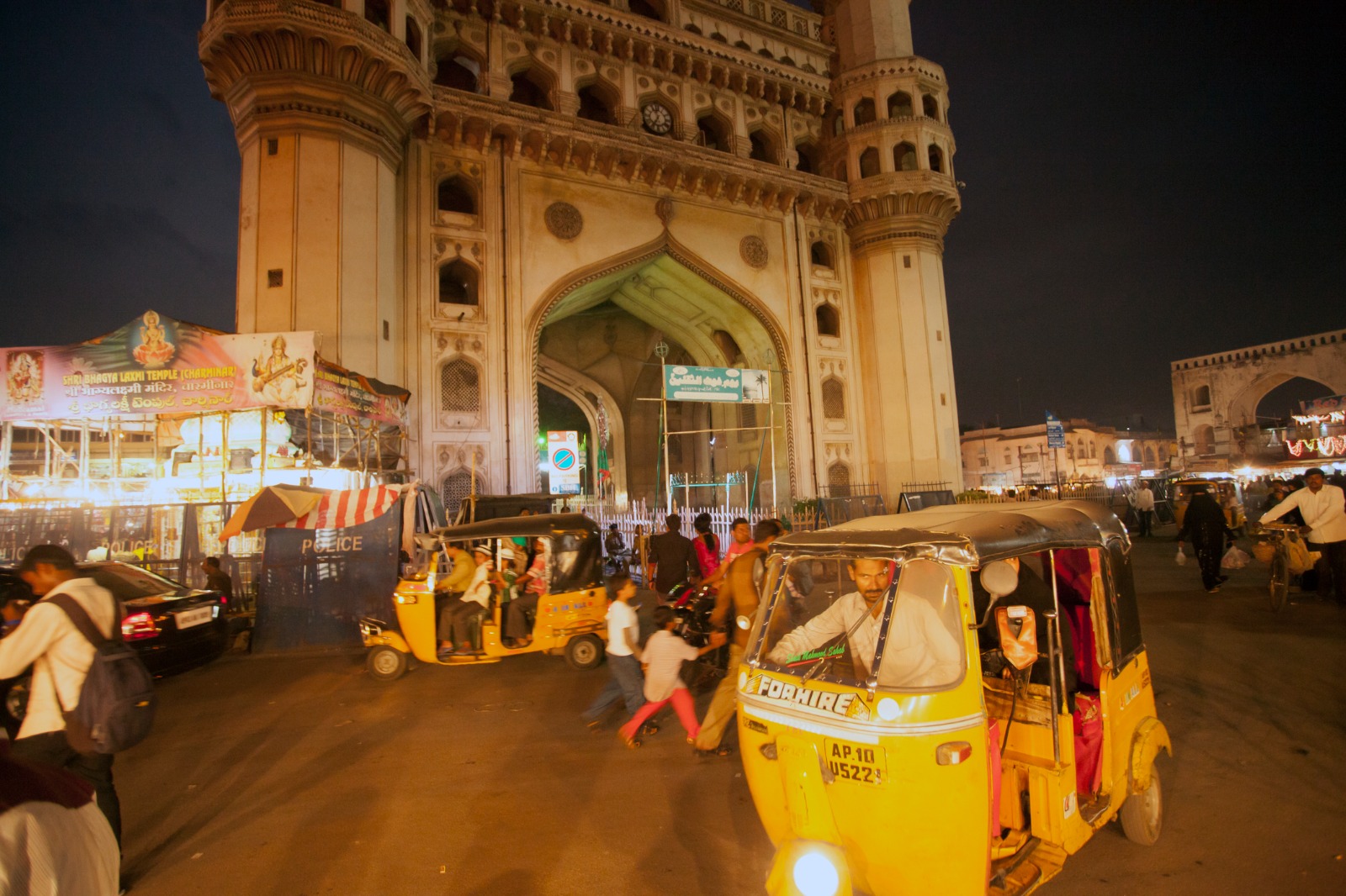 From 'Mahalakshmi' to 'Maha Dharna' Auto Union calls for protest on 7 Jan despite CM's endorsement of support programs