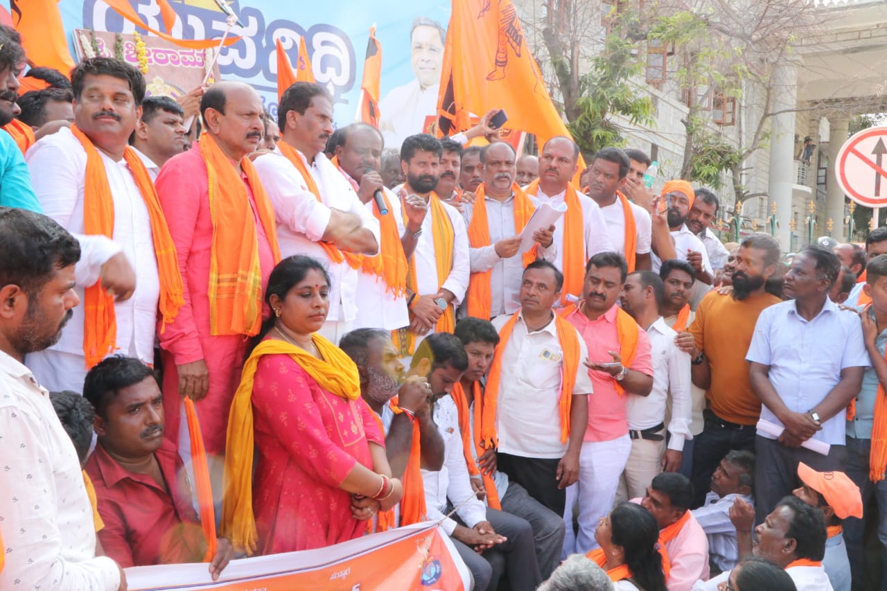 JD(S) state chief and former chief minister HD Kumaraswamy lashed out at the Siddaramaiah government over the Hanuman flagpole row in Mandya. (Supplied)