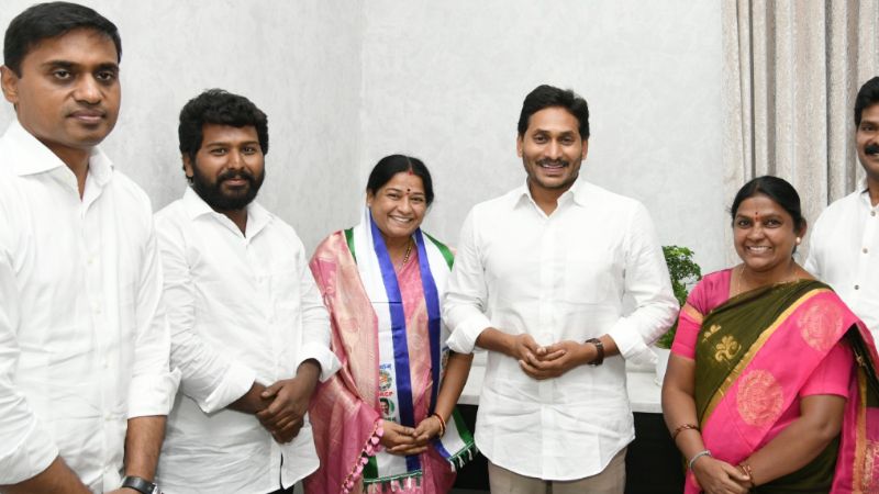 Karnataka BJP YSRCP Andhra Pradesh Jagan Mohan Reddy MP J Shantha