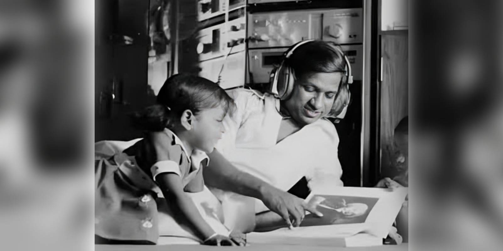 Ilaiyaraaja and Bhavatharini. (X)