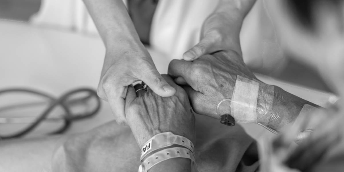 In the 1990s, terminally ill patients in India were often discharged from hospital, leaving families with the difficult task of caring for their loved ones. (Shutterstock)