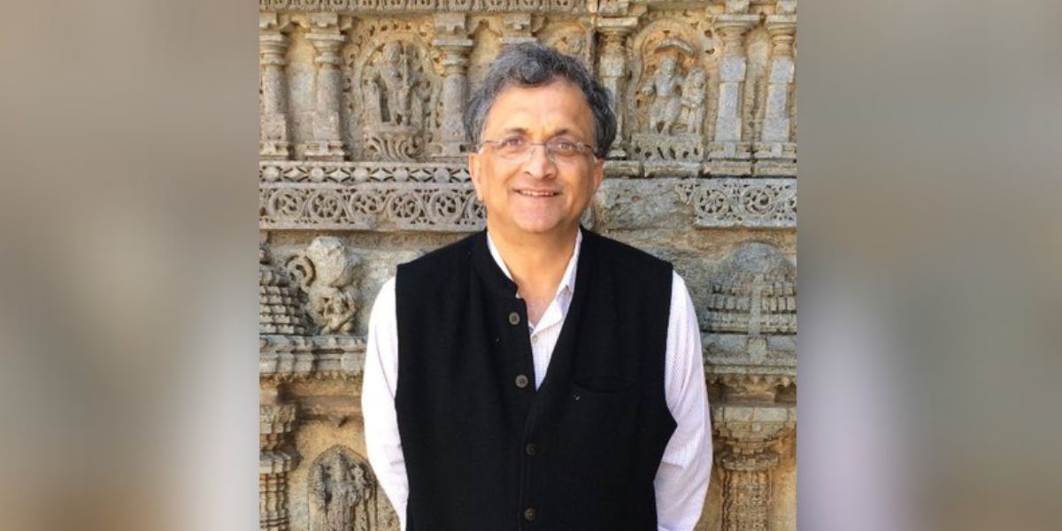 Ramachandra Guha (X)