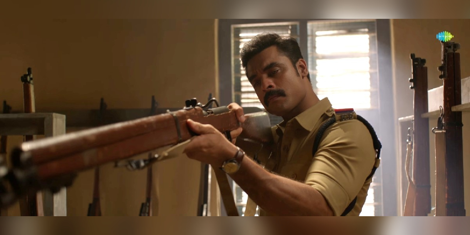 Tovino Thomas plays a cop in Anweshippin Kandethum