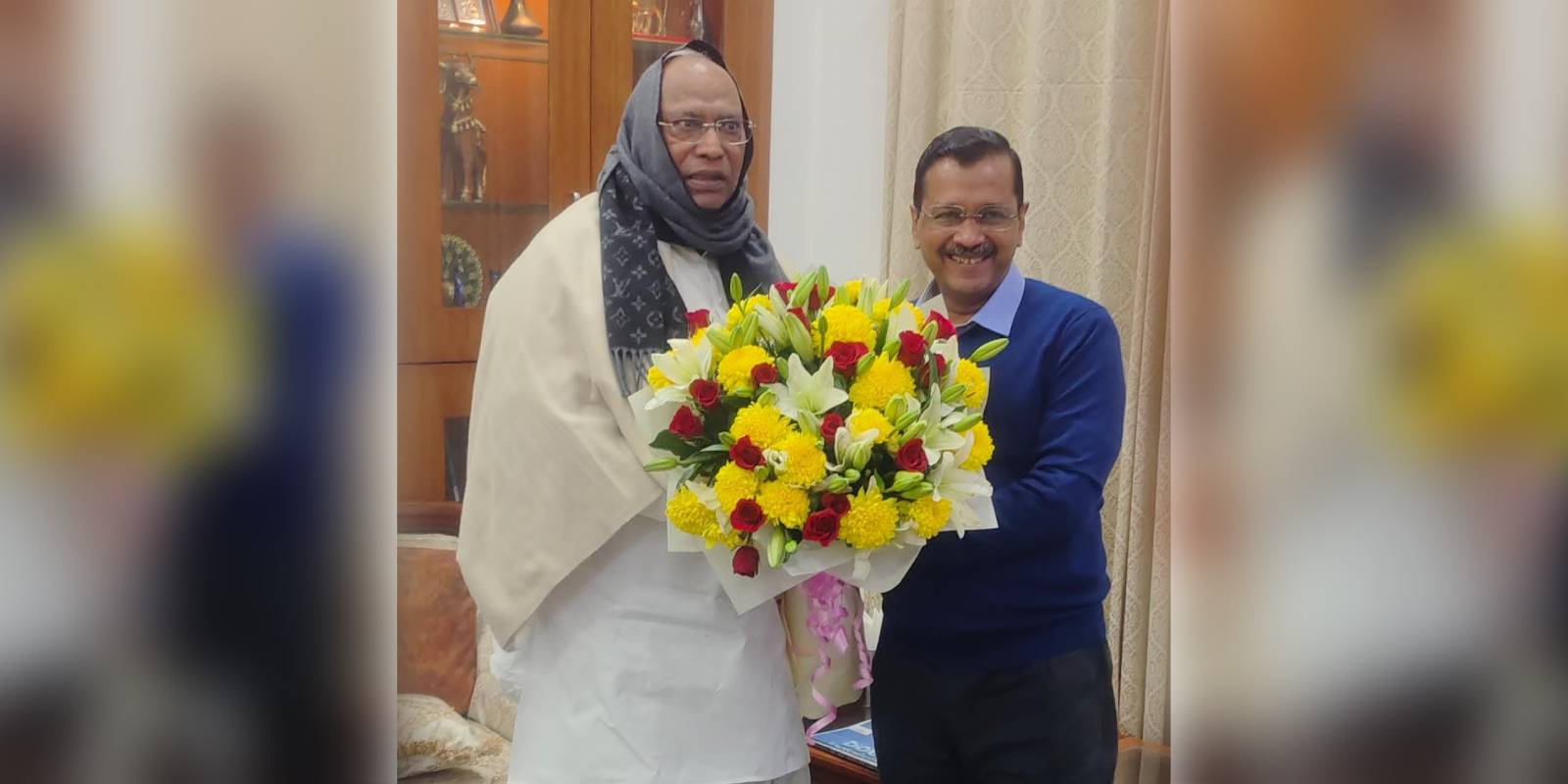 Arvind Kejriwal with Mallikarjun Kharge