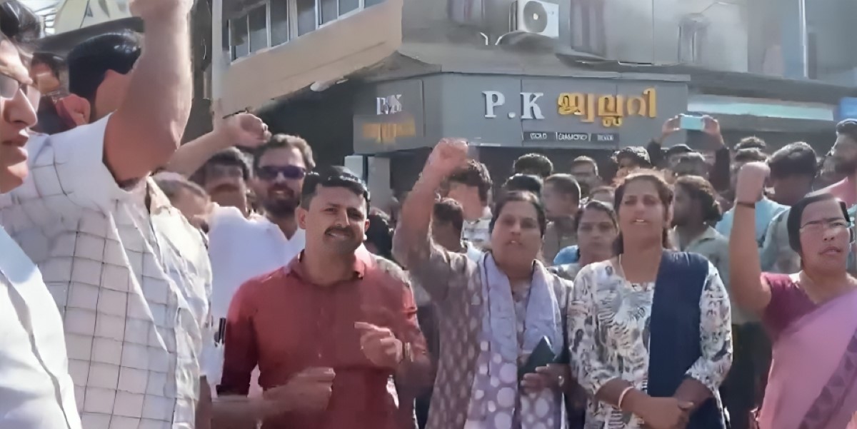 Locals protesting against the elephant attack
