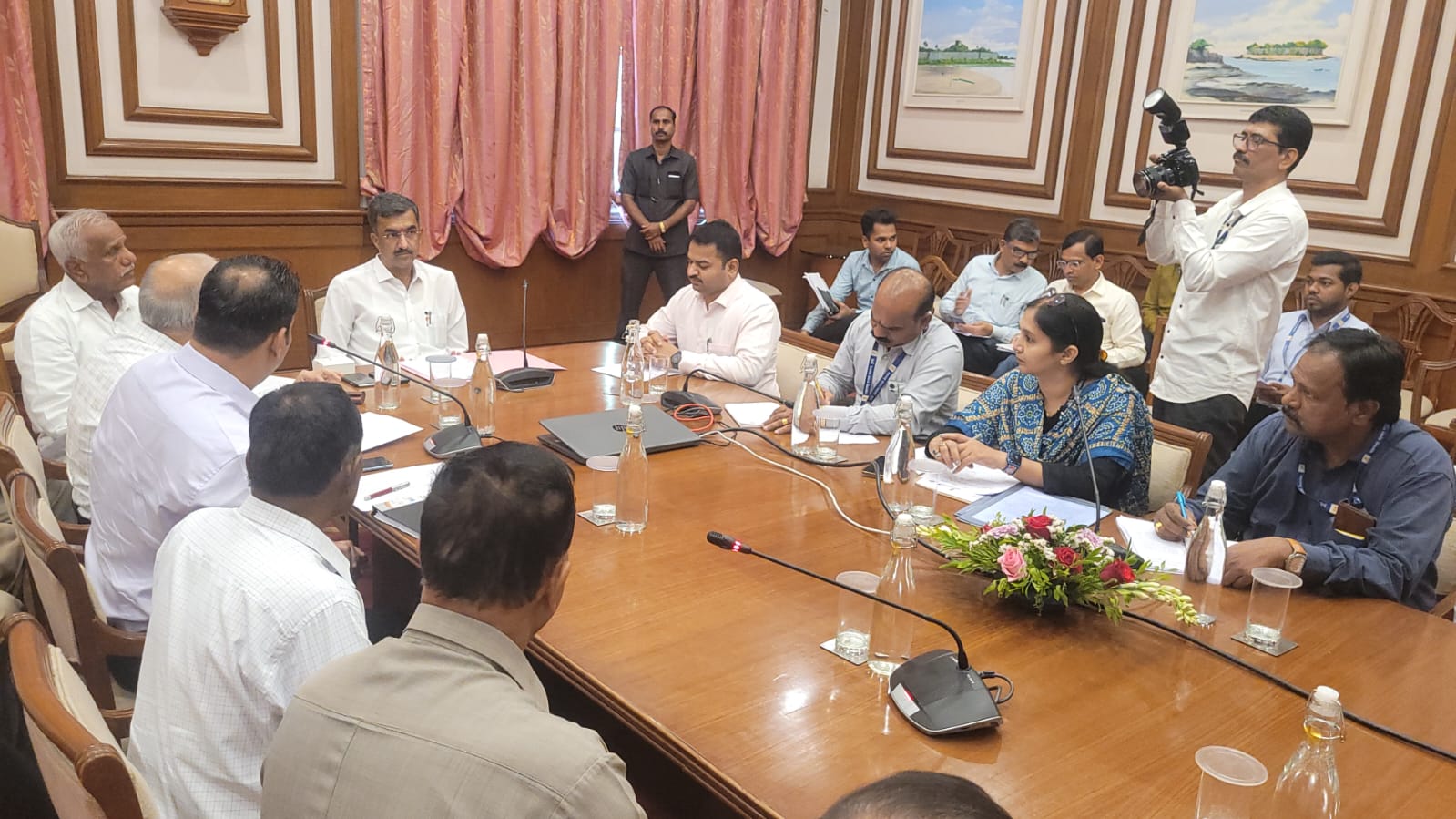 Karnataka Maharashtra Kannada Bill 60% Kannada Signboards MES Belagavi