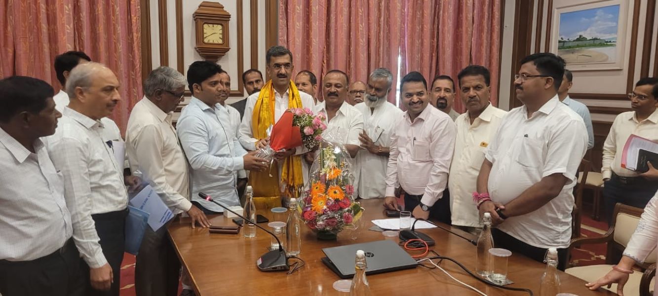 Karnataka Maharashtra Interstate Border Dispute Belagavi Congress Minister Shamburaj Desai