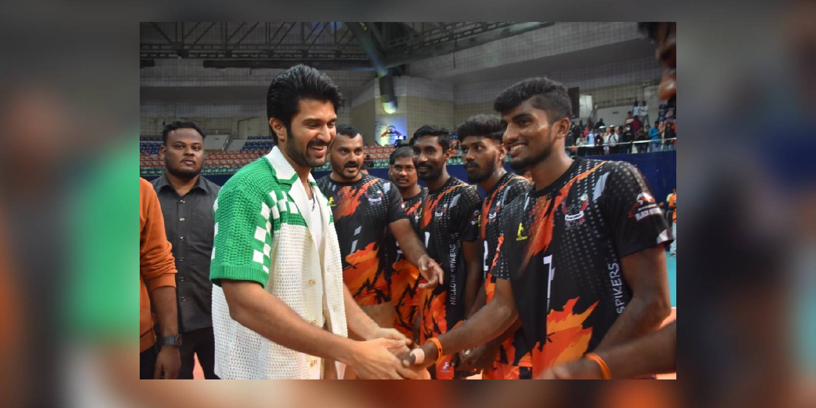 vijay deverakonda is the co-owner of Hyderabad Black Hawks