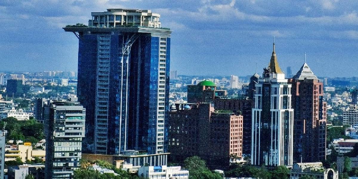 The BBMP Amendment Bill will benefit around 13 to 15 lakh people in Bengaluru city including 5.51 lakh taxpayers, five to seven lakh people outside the property tax bracket, and three lakh partial property taxpayers. (25Aric/Wikimedia Commons)