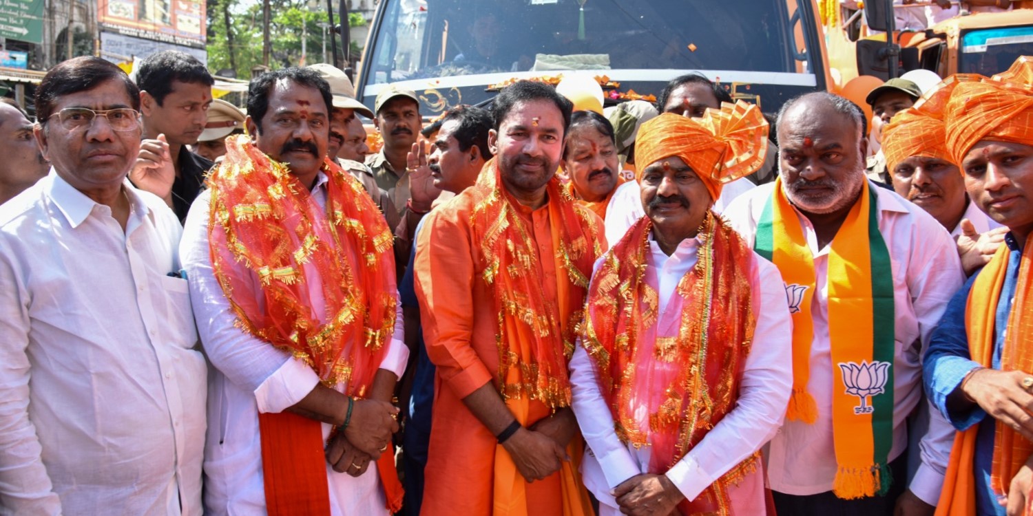 Union minister and Telangana BJP chief G Kishan Reddy with party workers after inaugurating the vehicles of the Vijay Sankalp Yatra in Hyderabad on Monday, 19 February, 2024.