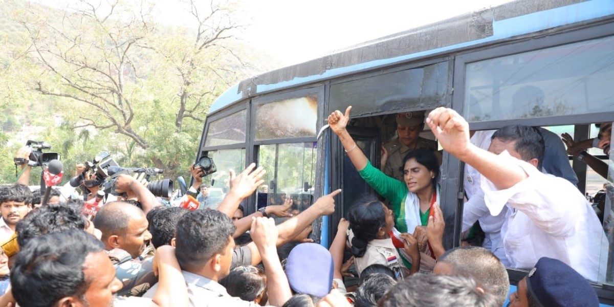 APCC chief YS Sharmila being detained by the police