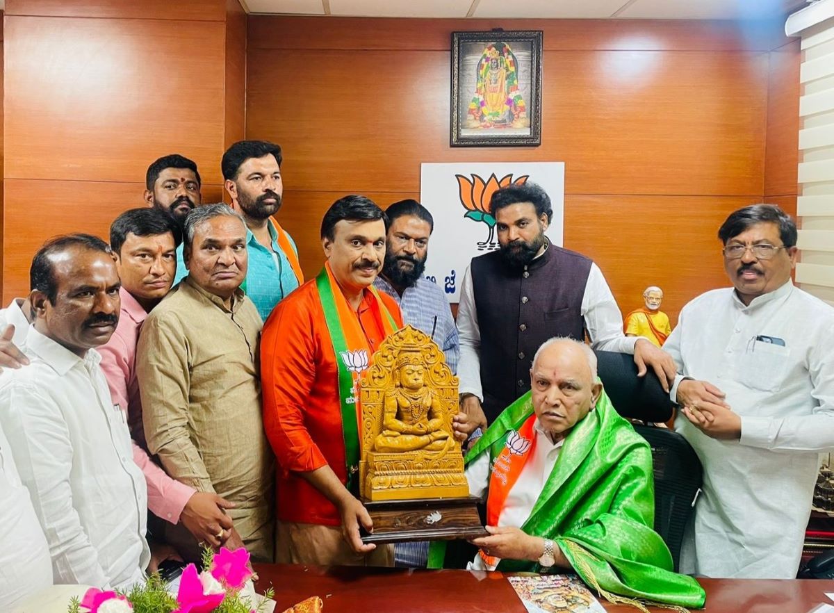 Karnataka BJP Gali Janardhan Reddy B Sriramulu BS Yediyurappa Amit Shah Ballari