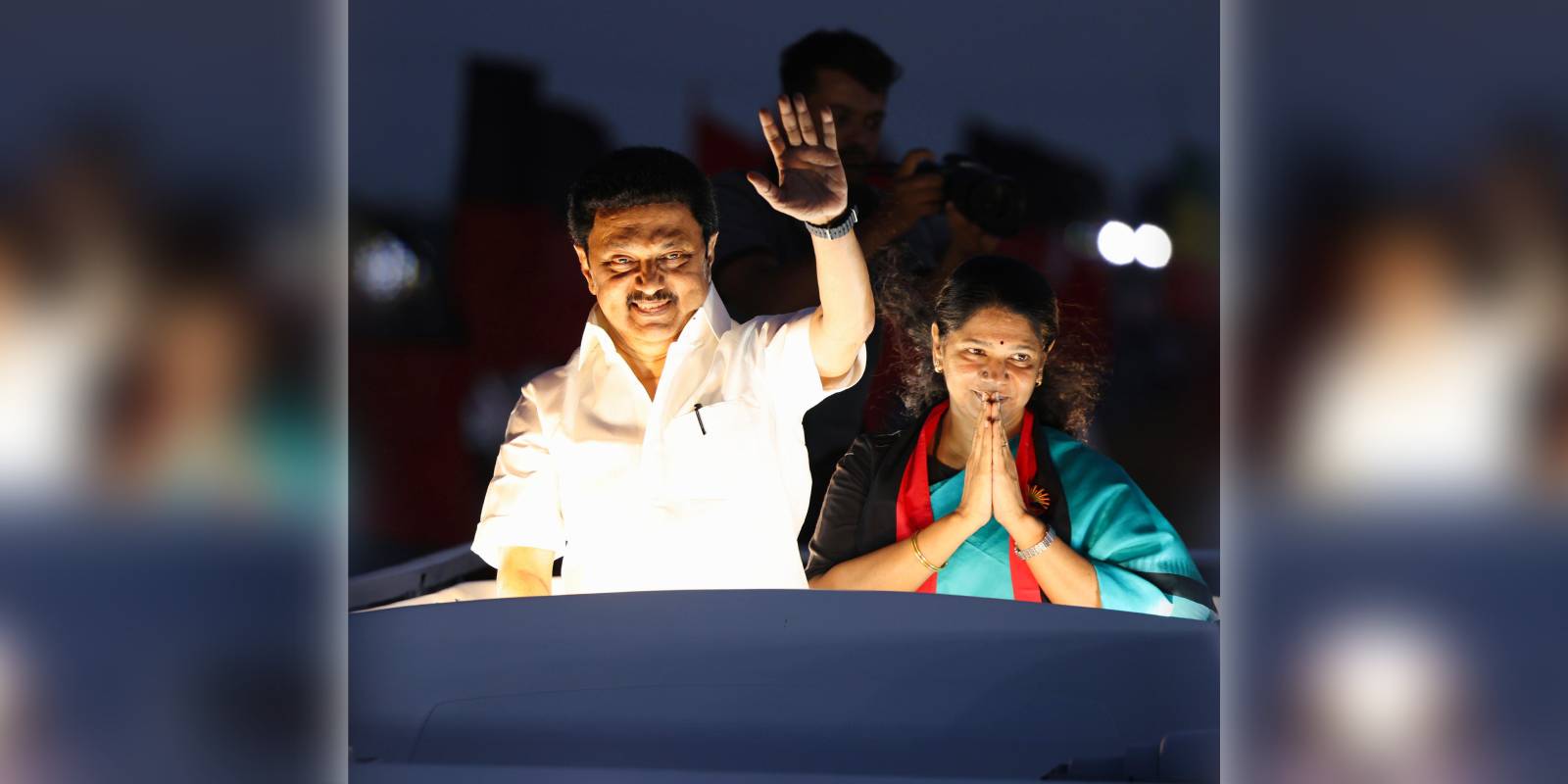 MK Stalin with Kanimozhi in Thoothukudi