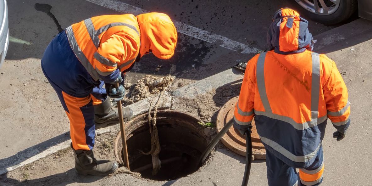 Manhole death Asphyxiation