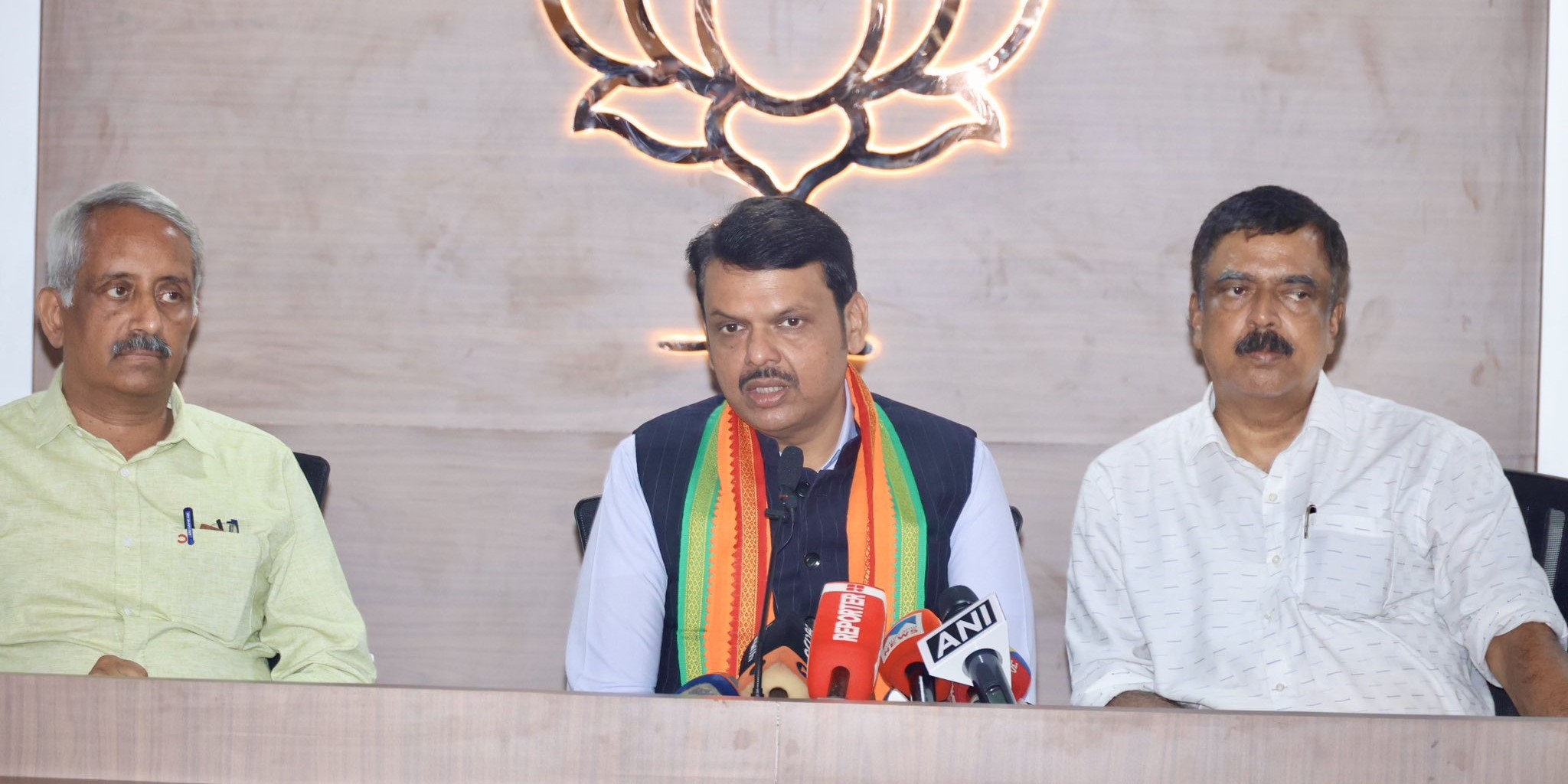 Devendra Fadnavis addressing press conference in Thiruvananthapuram. (X)