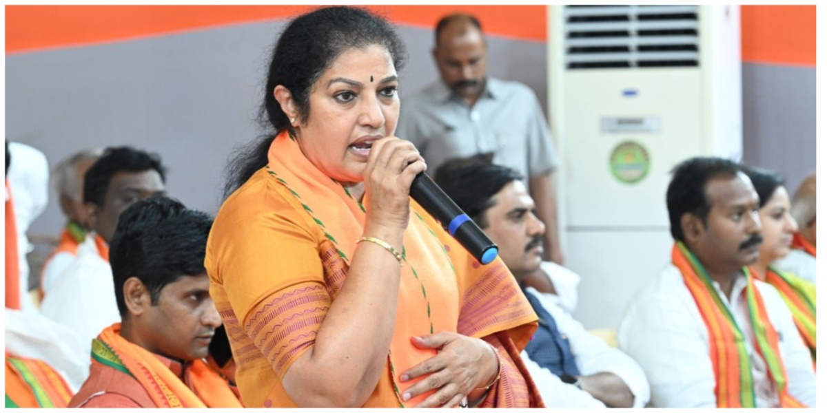 Andhra BJP chief Daggubati Purandeswari during a public meeting (X)