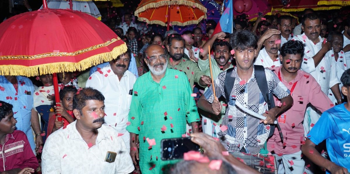 Thomas Isaac campaigning
