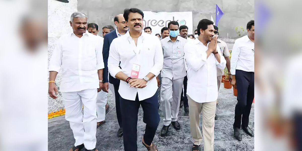 Sunil Chalamalasetty, YSRCP Kakinada MP Candidate with AP CM YS Jagan Mohan Reddy. (Supplied)