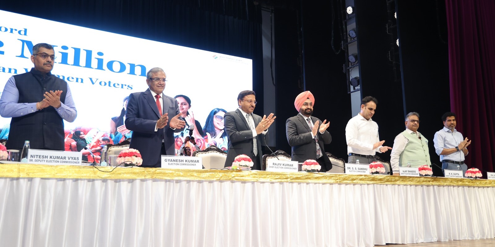 Election Commissioners during press conference. (X)