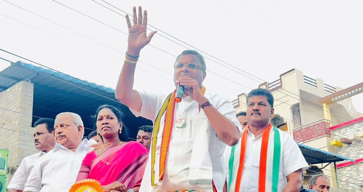 Karti Chidambaram during election campaigning