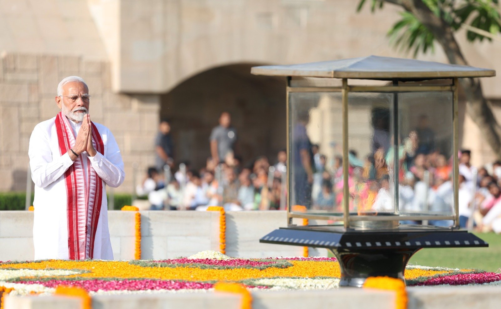 Prime Minister Narendra Modi paying tributes to Mahatma Gandhi at Rajghat ahead of the swearing-in ceremony on Sunday, 9 June. (Narendra Modi/X)