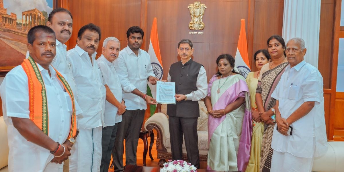 Tamil Nadu BJP meets Governor Ravi