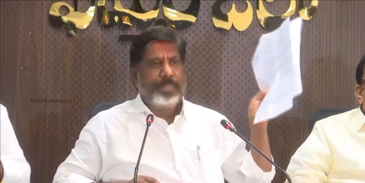 Telangana Dy CM Bhatti Vikramarka speaking to the media