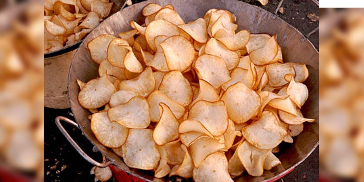 To check non-communicable diseases, risk factors which are modifiable such as salt, sugar, and related items, should be addressed. (Wikimedia Commons)