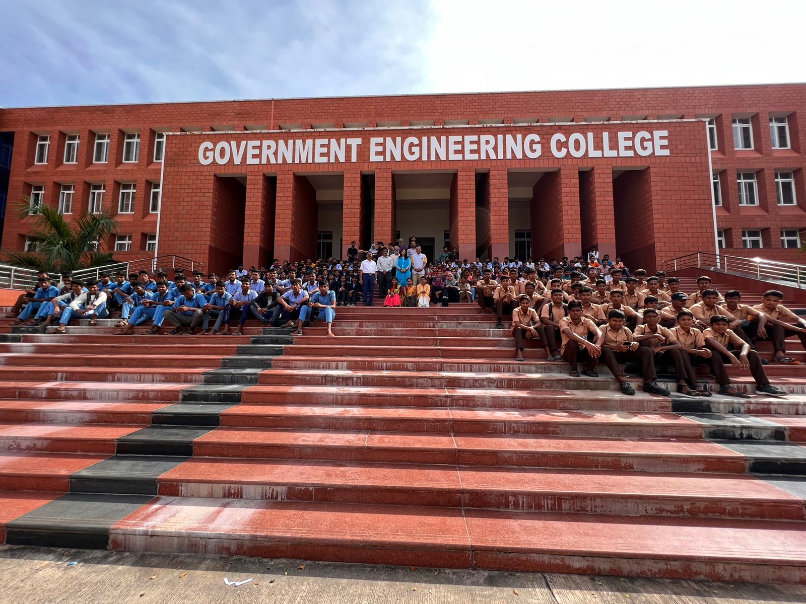 Karnataka Government Engineering Colleges Polytechnic Colleges Technical Education Engineers