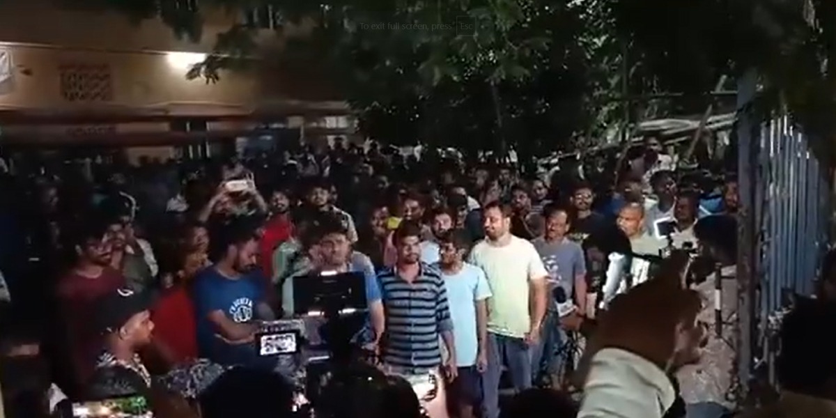 Job aspirants were dispersed using from the City Central Library premises on Monday. (Sourced)