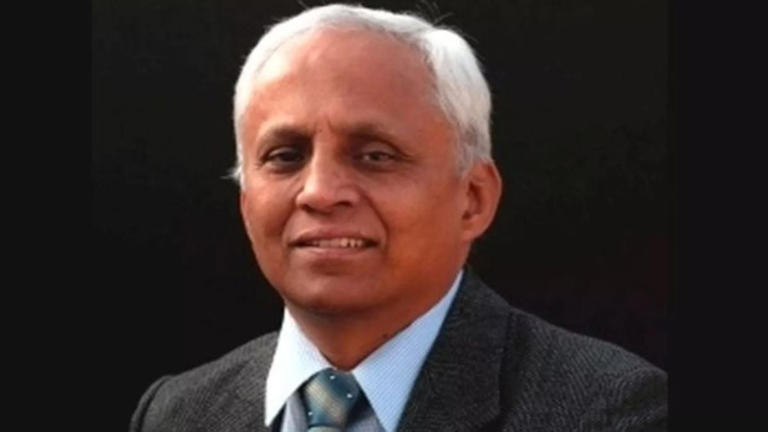 Dr B N Gangadhar