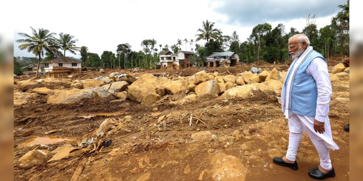 Kerala seeks ₹2,000 crore in relief as Modi visits Wayanad