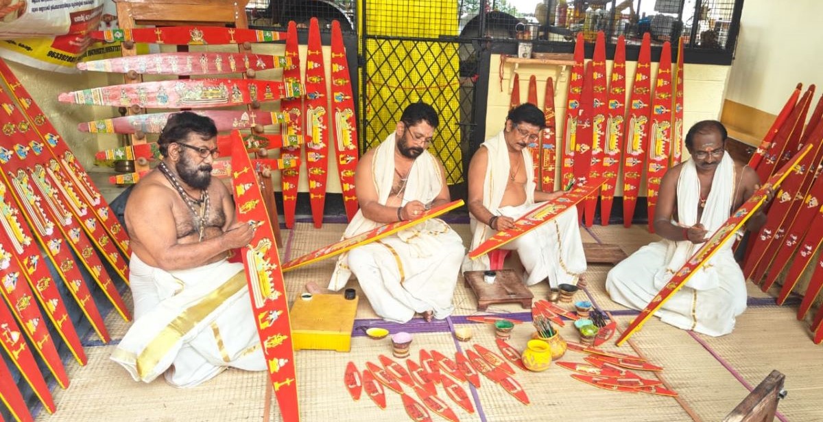 Artisans making Pallivillu, which is known as Onavillu