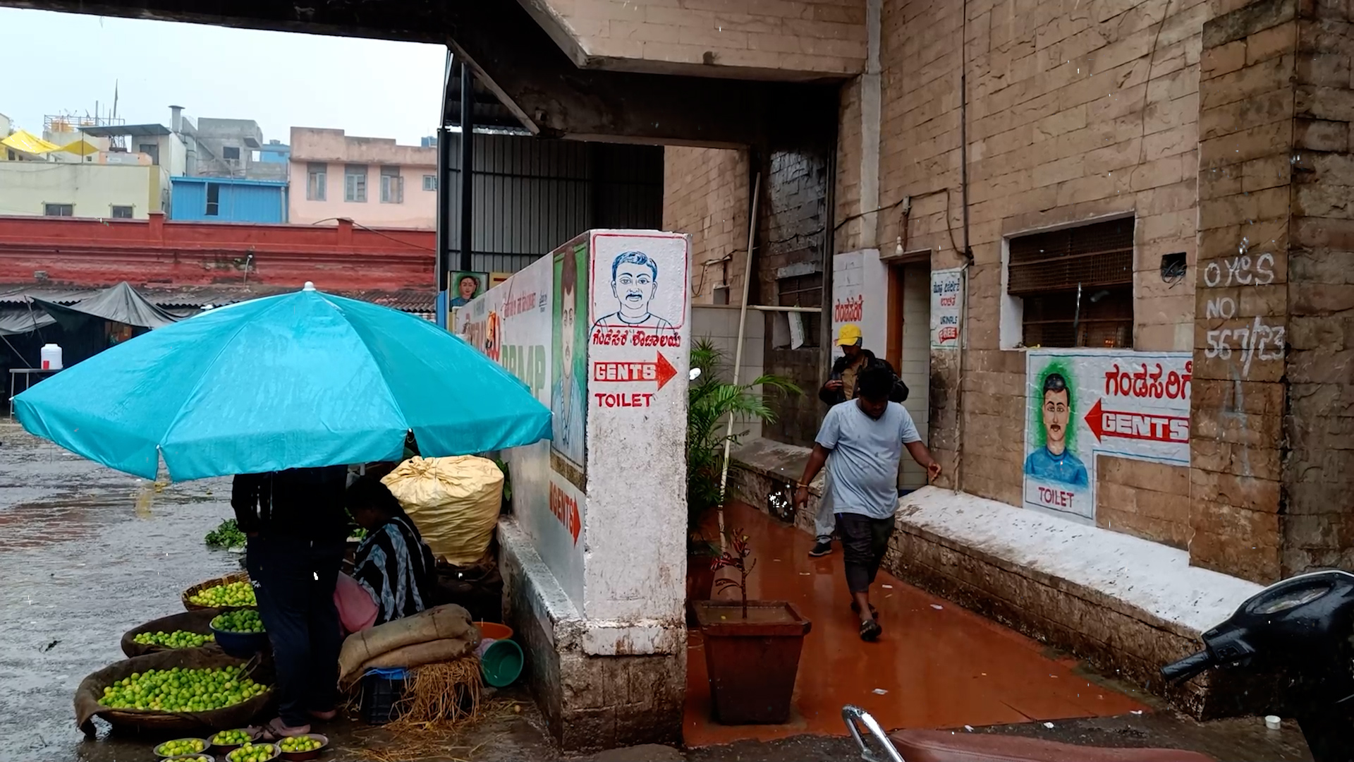 When nature calls, dignity goes for a toss in Namma Bengaluru