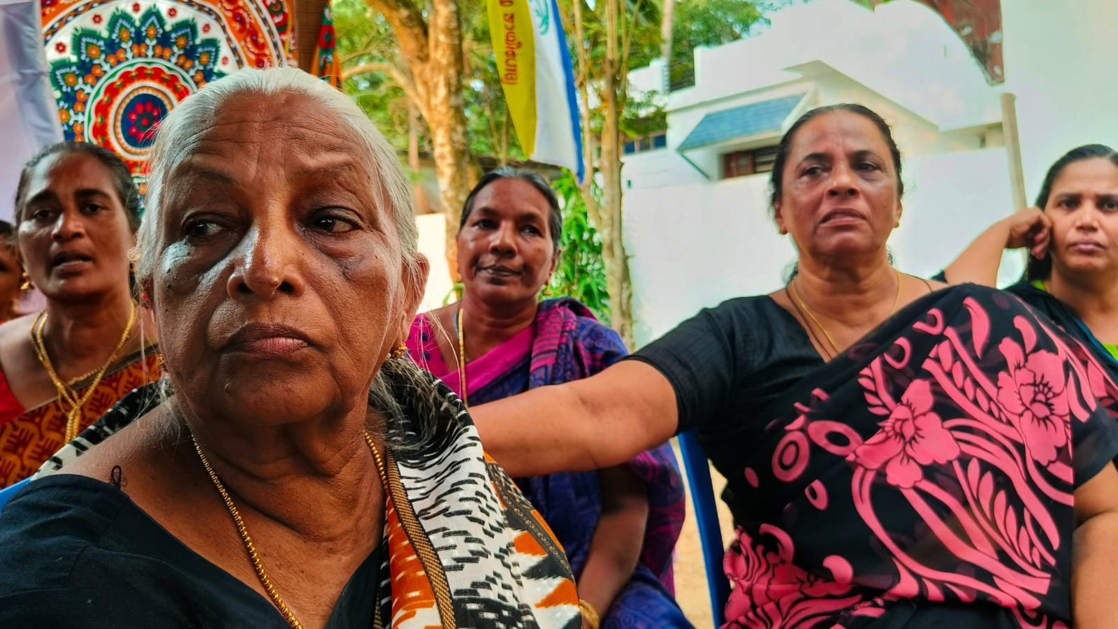Women leading a protest over the Waqf land dispute in front of the Velankanni Church at Kadappuram in Munambam.