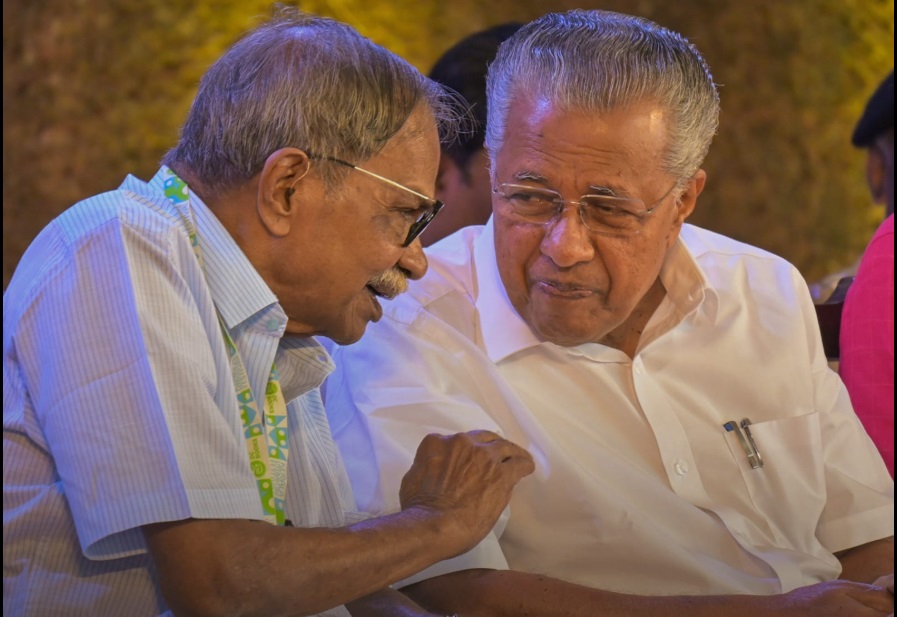 MT and CM Pinarayi Vijayan during KLF in January.