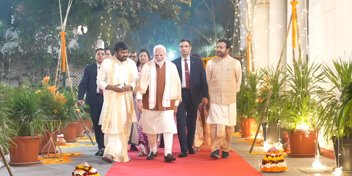 Prime Minister Narendra Modi with Chiranjeevi at the residence of G Kishan Reddy.