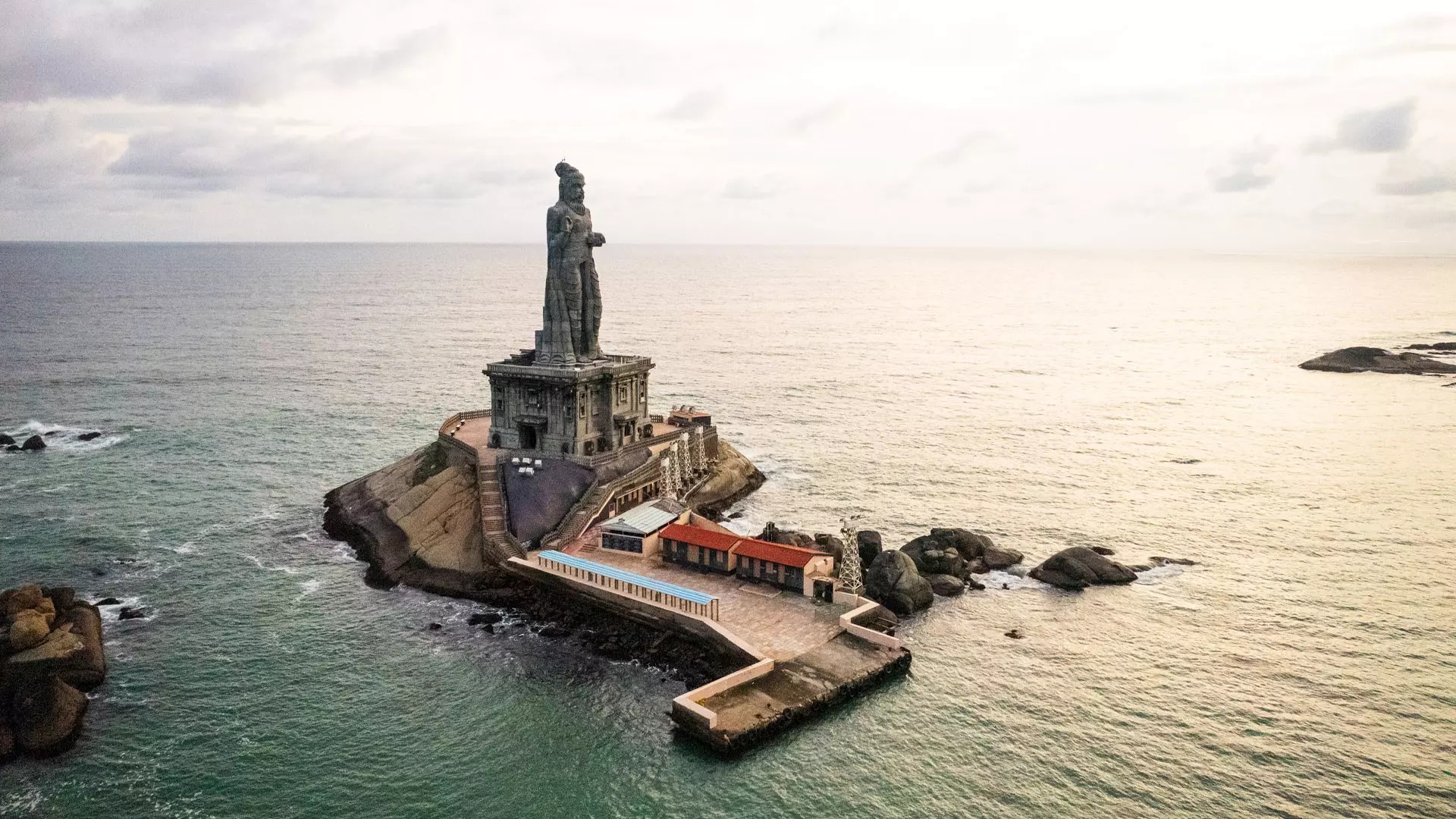 Thiruvalluvar statue at Kanniyakumari. (Tamil Nadu Tourism)
