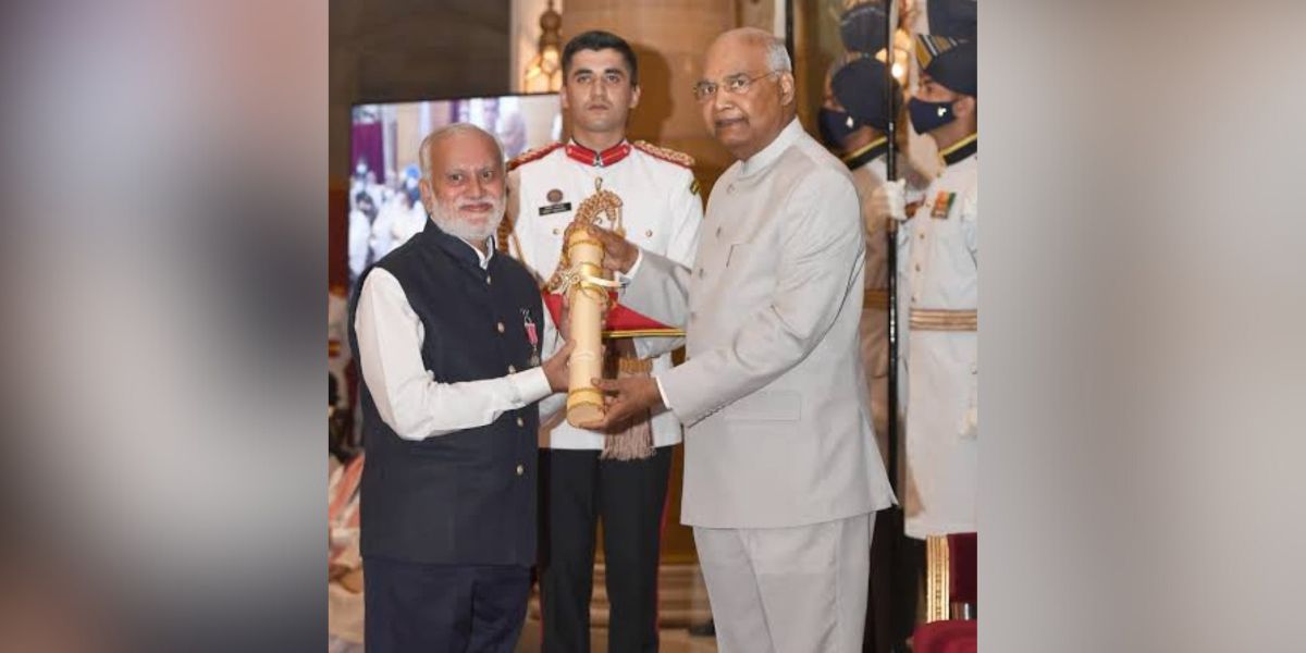 Subbanna Ayyappan receiving the Padma Shri award.